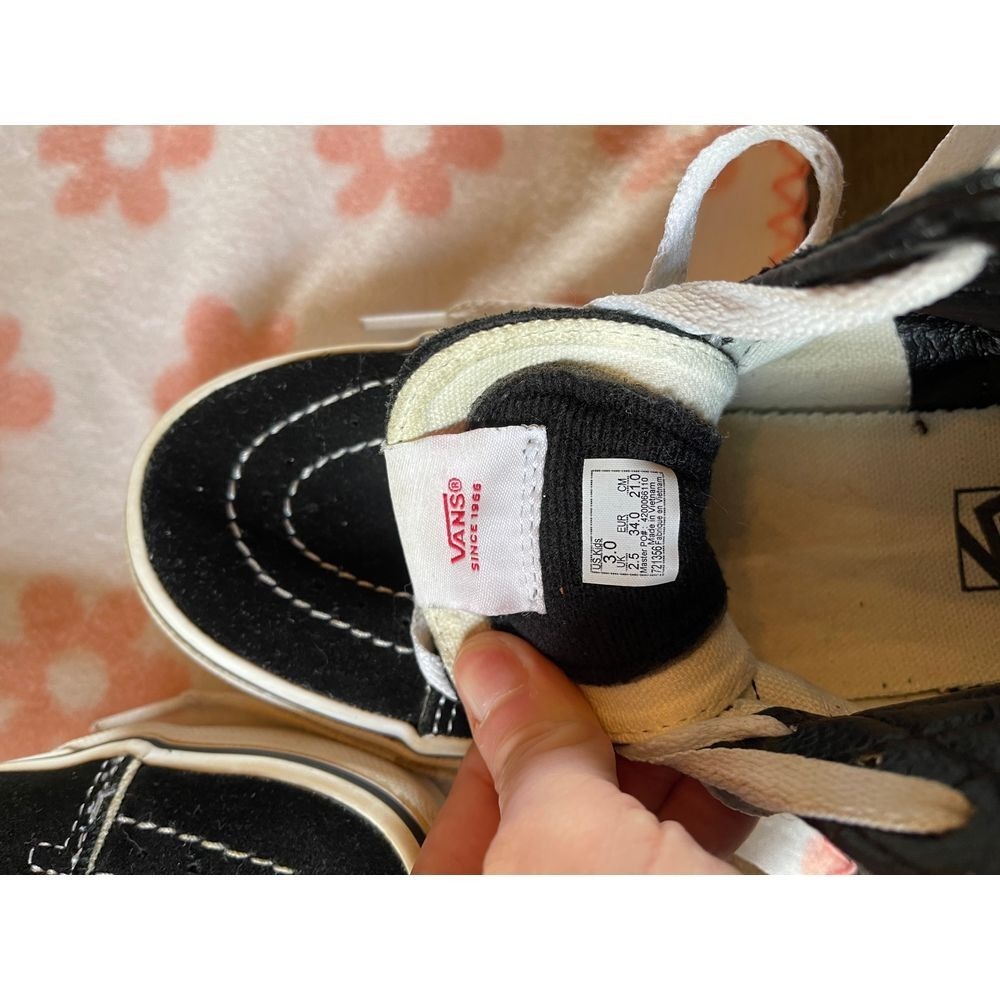 Vans Sk8-Hi Kids High Top Sneakers Black White Suede Canvas Size 3.0 Kids - Picture 5 of 6